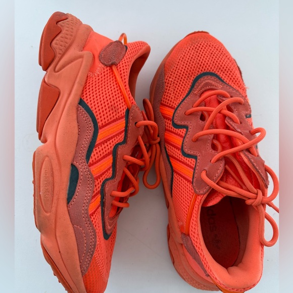 Adidas Ozweego - Picture 2 of 7